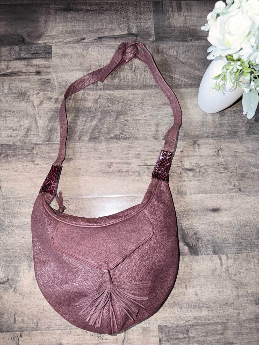 Vintage Susan Gail maroon Leather Tassel Shoulder Bag